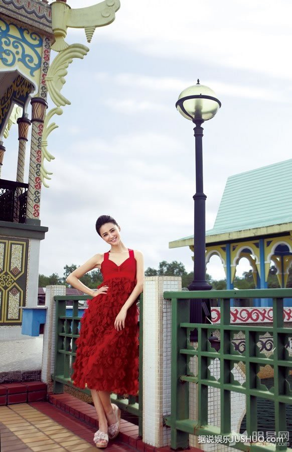 樊少皇被曝杭州另有亲密女友 贾晓晨惨变第四者