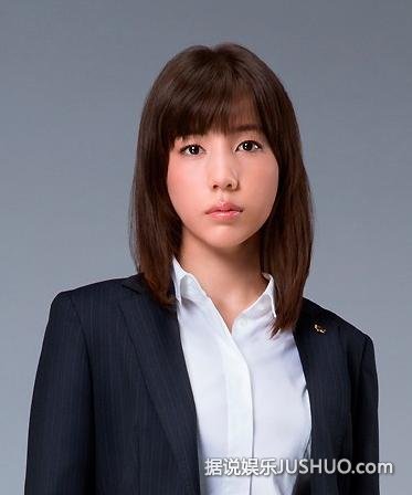 仲里依纱转型出演检察官 首演社会剧兴奋非常