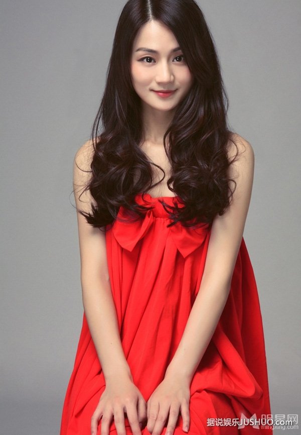 毕业那年叶新晨写真 散发小女人的性感