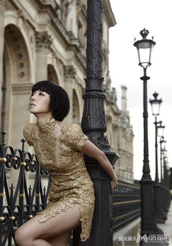 桂纶镁VOGUE火辣红唇封面 短发女人成熟韵味 桂纶镁VOGUE火辣红唇封面 短发女人成熟韵味