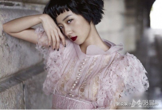 桂纶镁VOGUE火辣红唇封面 短发女人成熟韵味 桂纶镁VOGUE火辣红唇封面 短发女人成熟韵味