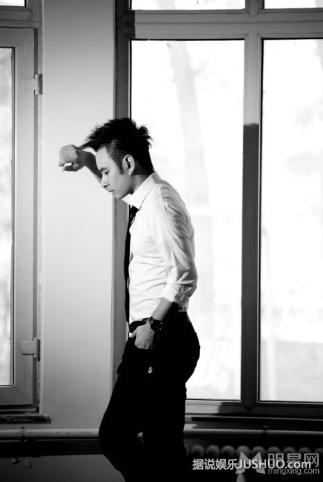 巴西超模芭芭拉·帕尔文内衣性感火辣写真