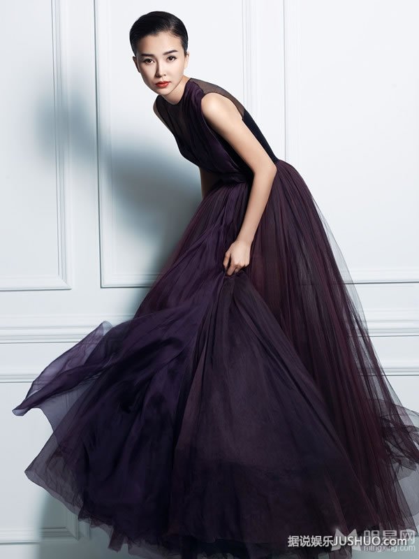 龙女郎姚星彤魅力写真 释放致命吸引力