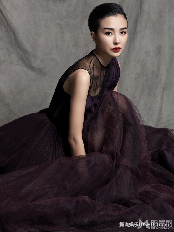 龙女郎姚星彤魅力写真 释放致命吸引力