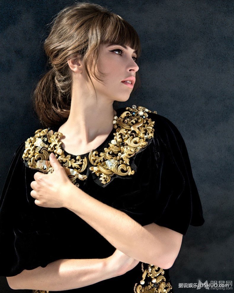 菲丽希缇·琼斯时髦范登时尚杂志封面