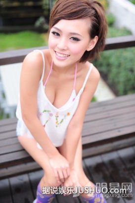 嫩模罗彩玲最新写真 豪乳外露性感妖娆