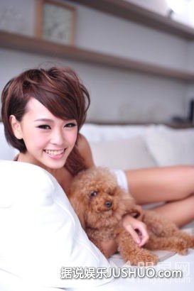 嫩模罗彩玲最新写真 豪乳外露性感妖娆