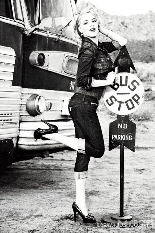 好莱坞性感女星 拍摄复古丝袜诱惑大片 好莱坞性感女星 拍摄复古丝袜诱惑大片