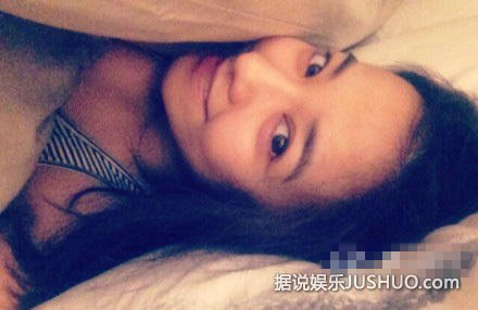 陈意涵裸演军妓露到臀 陈建斌赤身坐床边