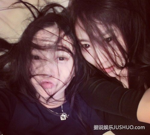 传洛诗实为房祖名女友 深受成龙信任宠爱 传洛诗实为房祖名女友 深受成龙信任宠爱