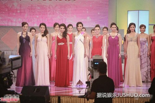 2014亚洲小姐总决赛 三甲出炉长相平平 2014亚洲小姐总决赛 三甲出炉长相平平