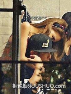 女屌丝昆凌逆袭记:16岁已谈3场恋爱