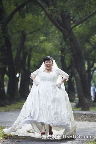 台湾妈妈专业户林美秀闪婚 丈夫被曝脚踩两只船