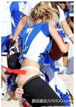 陈奕迅梁咏琪周杰伦 当众裤子滑落露屁屁的大明星 陈奕迅梁咏琪周杰伦 当众裤子滑落露屁屁的大明星