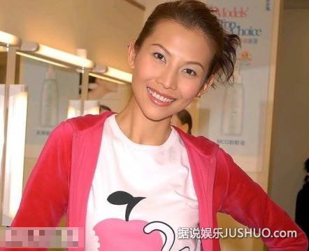 美女明星自曝闺房情趣秘密 床上荡妇床下贵妇
