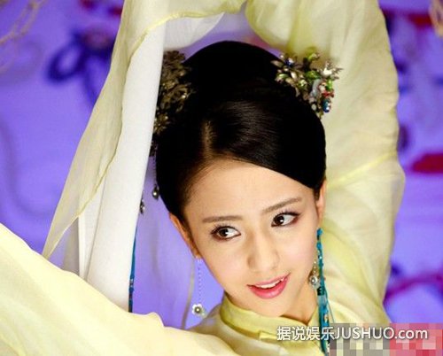 从琼瑶和于正剧中走出来的古典美人 气质脸蛋谁更胜一筹