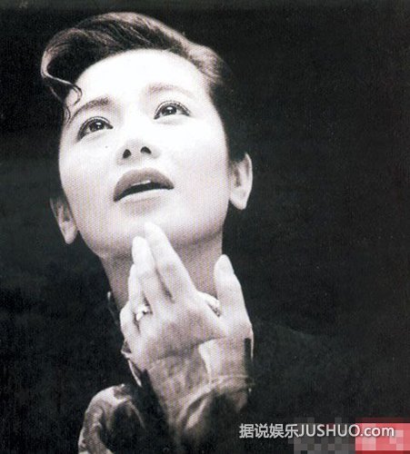 从琼瑶和于正剧中走出来的古典美人 气质脸蛋谁更胜一筹