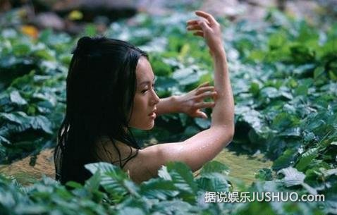 林志玲挑逗至极 盘点令人喷鼻血的女星大尺度出浴镜头 林志玲挑逗至极 盘点令人喷鼻血的女星大尺度出浴镜头