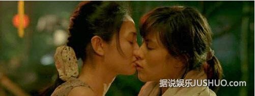 李小冉昔日同性激情戏曝光 大尺度赤裸相对