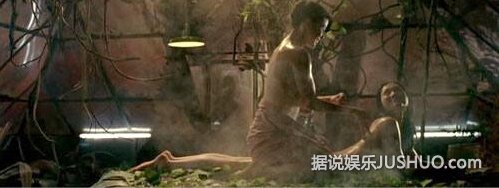 李小冉昔日同性激情戏曝光 大尺度赤裸相对