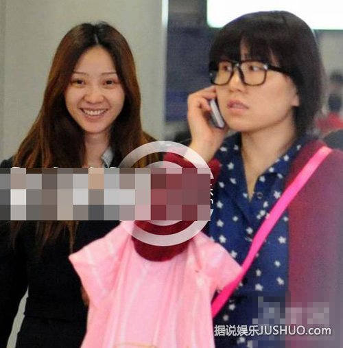 柳岩早期选秀旧照遭曝光 被传整容+巨乳上位