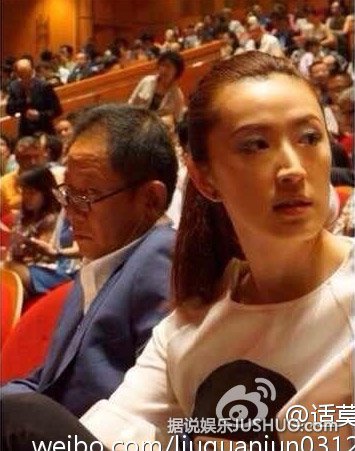 文章马伊琍看女儿演出无表情 姚明王志文携妻同现身