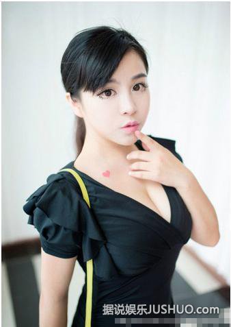 曝ChinaJoy大胸妹“小孽”：整容做小三修补处女膜