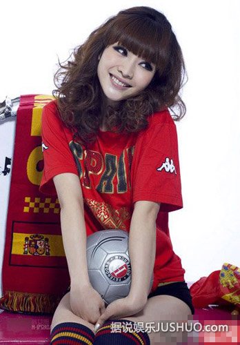 柳岩兽兽领衔娱乐圈10大性感足球宝贝 柳岩兽兽领衔娱乐圈10大性感足球宝贝