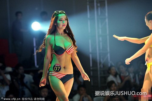 胸器大PK!国际胸模大赛“胸”涌澎湃凸显性感美 胸器大PK!国际胸模大赛“胸”涌澎湃凸显性感美