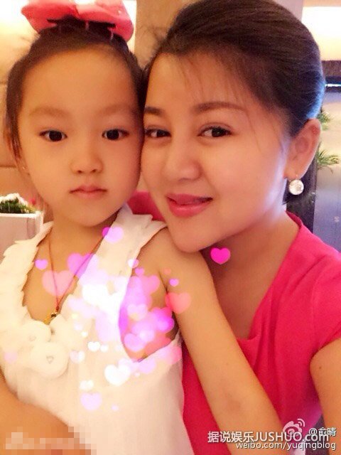 雪村美艳娇妻巨乳诱人 复出后身材走样惨变肥婆