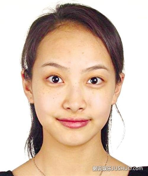 18位女星素颜照PK 刘诗诗证件照被赞天然美人