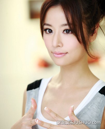 娱乐圈女星挑战S型身材大比拼 看谁最“风骚” 娱乐圈女星挑战S型身材大比拼 看谁最“风骚”