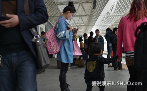 惊呆!90后模特隆胸历程曝光:我要做G罩杯 惊呆!90后模特隆胸历程曝光:我要做G罩杯