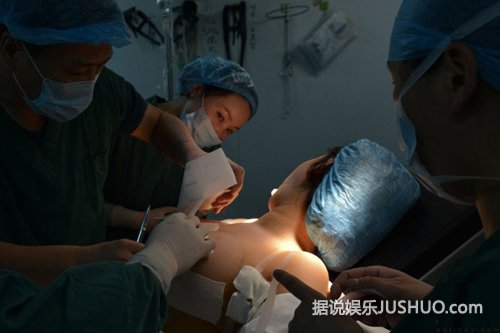 惊呆!90后模特隆胸历程曝光:我要做G罩杯 惊呆!90后模特隆胸历程曝光:我要做G罩杯