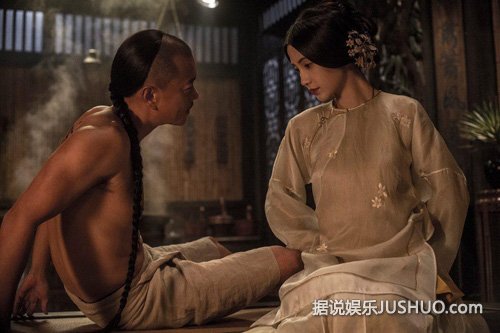 黄晓明女友大尺度剧照曝光 穿肚兜色诱男星 黄晓明女友大尺度剧照曝光 穿肚兜色诱男星