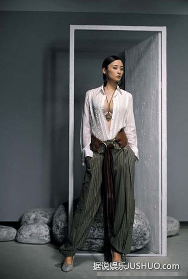 蒋勤勤火辣写真不敢直视 曝昔日大尺度照