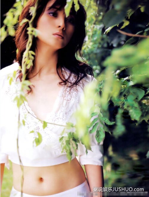 蒋勤勤火辣写真不敢直视 曝昔日大尺度照