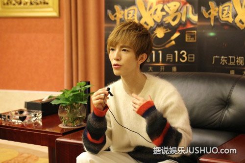 网曝郭敬明陈学冬恋情 王思聪转发爆料"补刀" 网曝郭敬明陈学冬恋情 王思聪转发爆料"补刀"