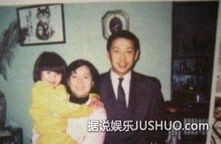 陈道明60岁妻子杜宪近照 讲台上风采授课知性美