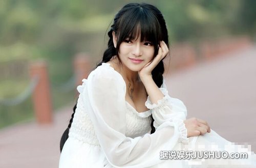 翻版 “南笙姑娘”大方承认整容 自曝旧照前后变化大