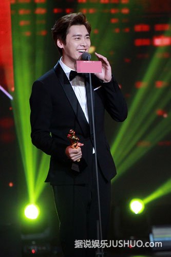 胡歌给杨幂录的VCR图片