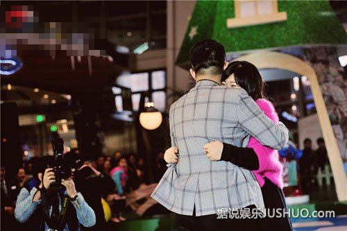 奥运冠军刘春红获浪漫求婚 网友送祝福 奥运冠军刘春红获浪漫求婚 网友送祝福