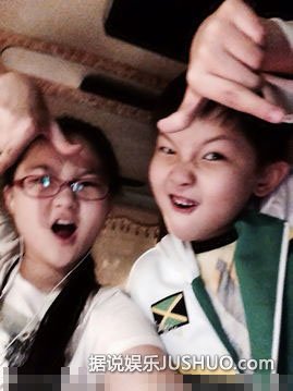 孙楠与前妻买红妹7岁儿子近照曝光 父子模样酷似