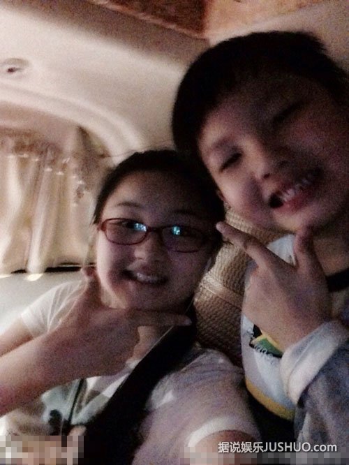 孙楠与前妻买红妹7岁儿子近照曝光 父子模样酷似