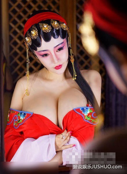 国产嫩模晒大尺度花旦照 如此上围只应天上有 国产嫩模晒大尺度花旦照 如此上围只应天上有