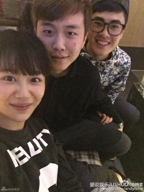 杨紫与神秘男舌吻疑陷热恋 男友身份遭起底 杨紫与神秘男舌吻疑陷热恋 男友身份遭起底