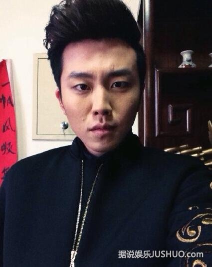 杨紫与神秘男舌吻疑陷热恋 男友身份遭起底 杨紫与神秘男舌吻疑陷热恋 男友身份遭起底