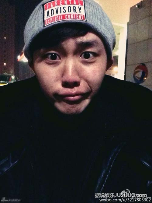 杨紫与神秘男舌吻疑陷热恋 男友身份遭起底 杨紫与神秘男舌吻疑陷热恋 男友身份遭起底