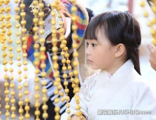 全球最年轻的美女!《芈月传》5岁童星生活照大曝光 全球最年轻的美女!《芈月传》5岁童星生活照大曝光