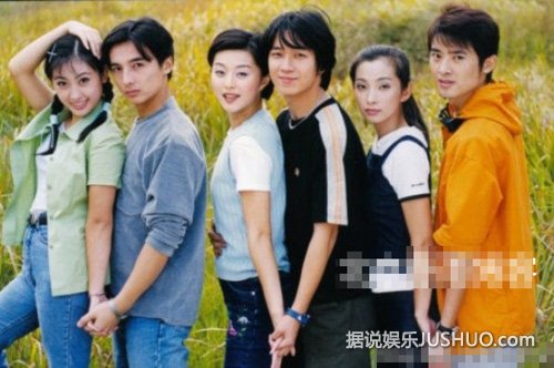 范冰冰李冰冰16年前合影满脸都是戏 范冰冰李冰冰16年前合影满脸都是戏